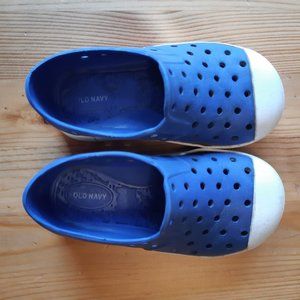 Old navy baby Shoes, size 5